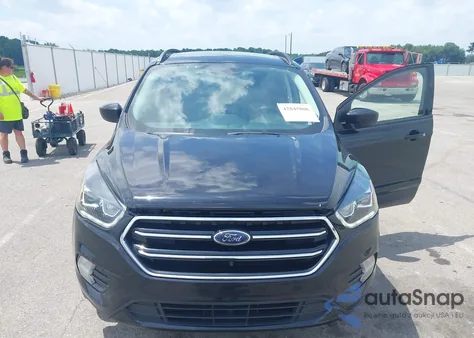 2019 Ford Escape Se from USA, damaged, VIN 1FMCU9GD8KUA81674